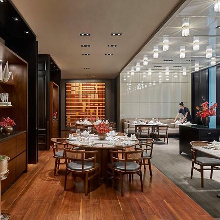 Hotel Mandarin Oriental, Canton Extérieur photo