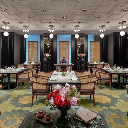 Hotel Mandarin Oriental, Canton Extérieur photo
