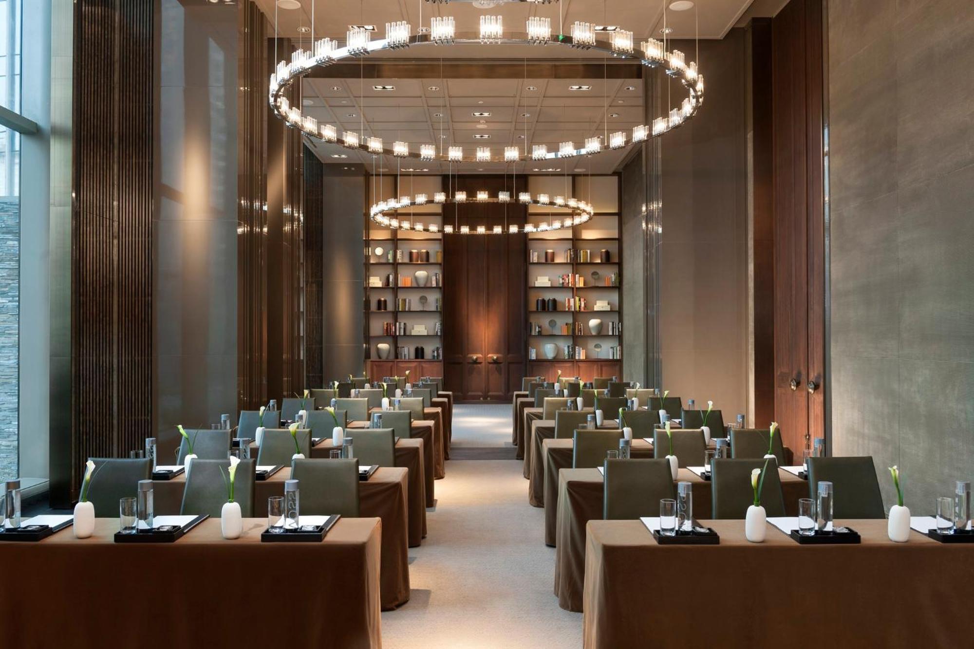 Hotel Mandarin Oriental, Canton Extérieur photo